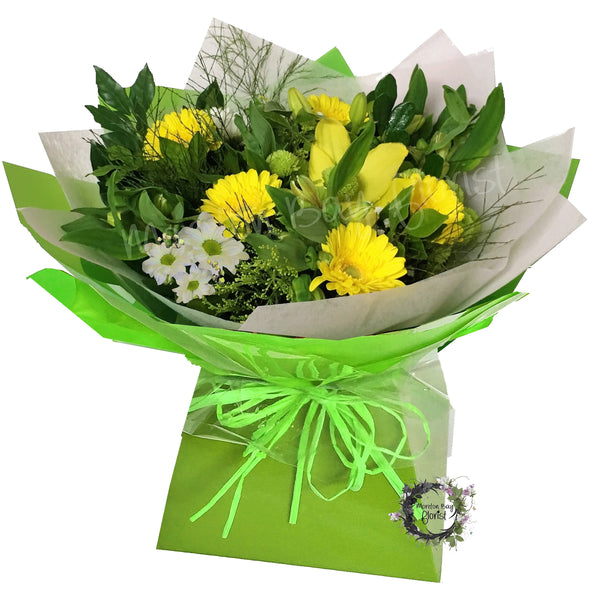 Bouquet of yellow flowers in aquabox